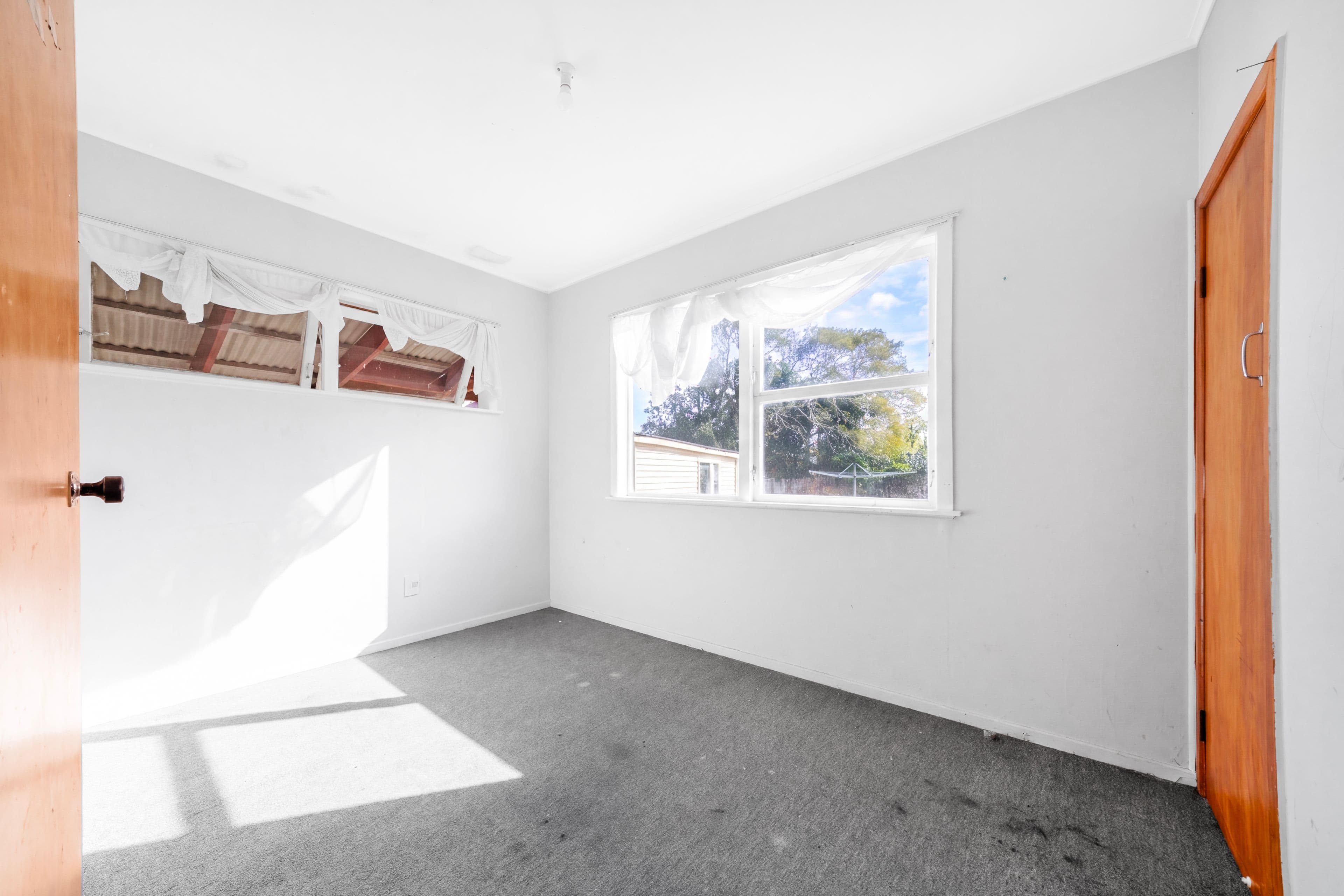 156 Hall Avenue, photo 6