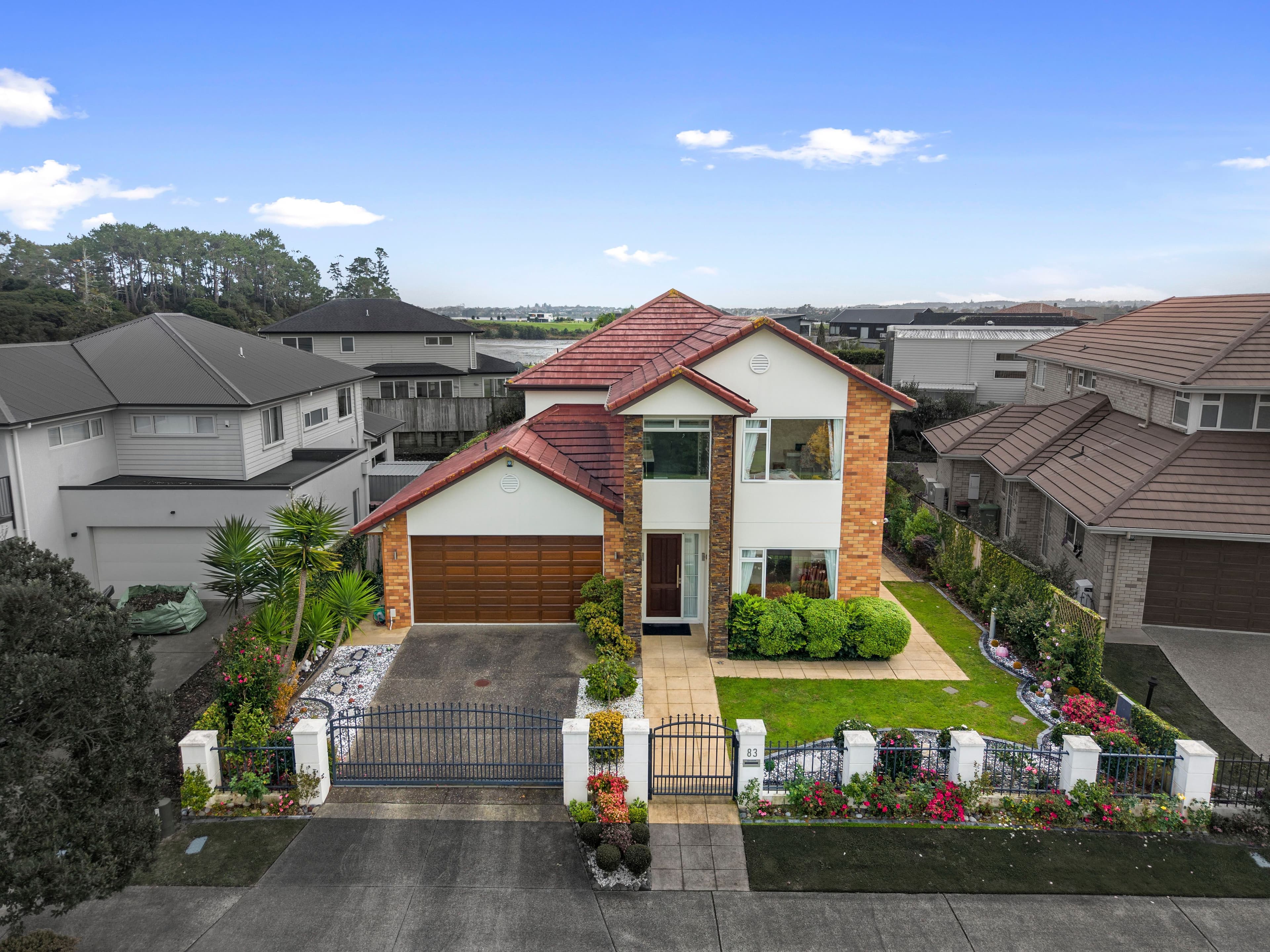 83 Capriana Drive, photo 16