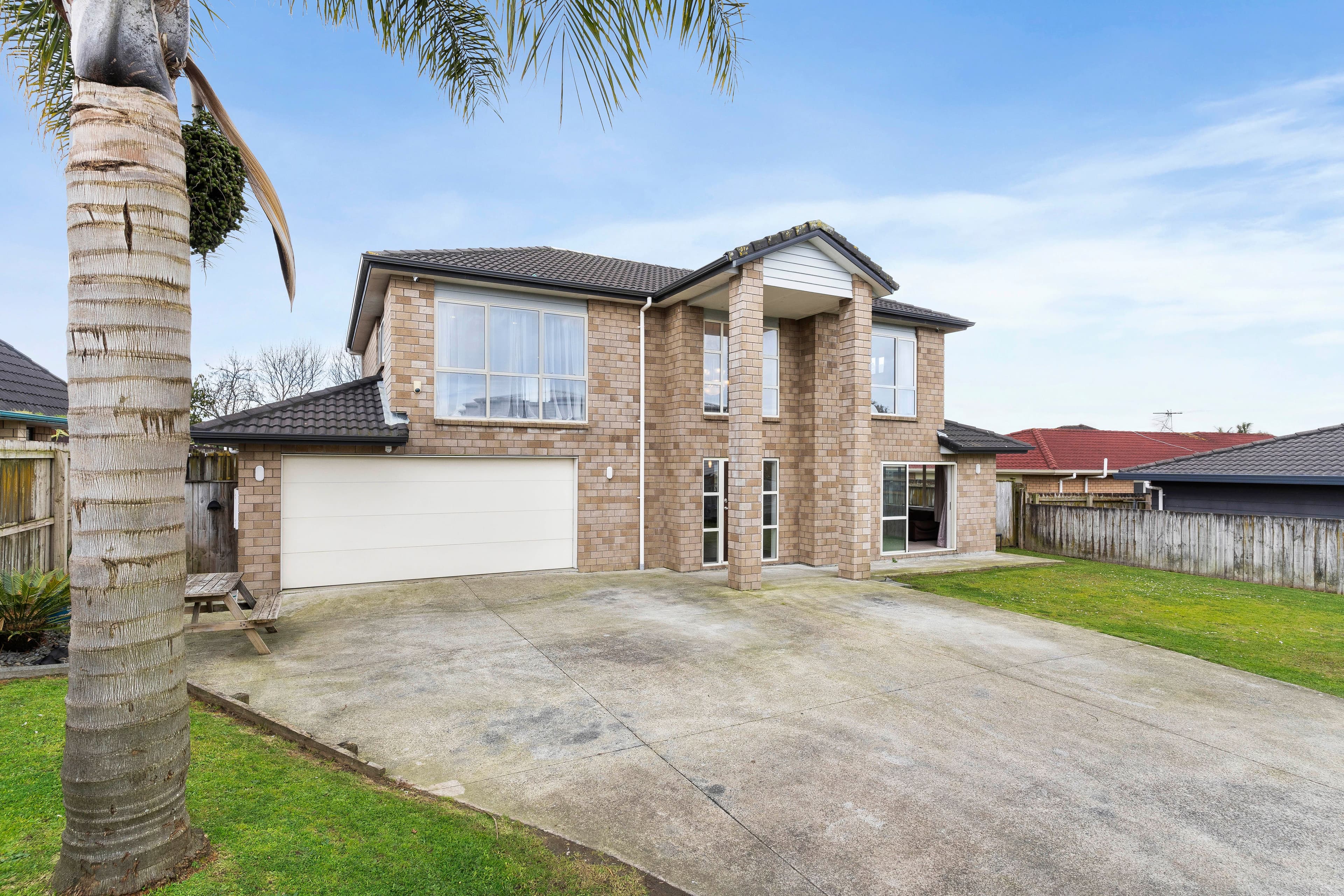 Sold: 18 Nicholas Gibbons Drive, Clendon Park