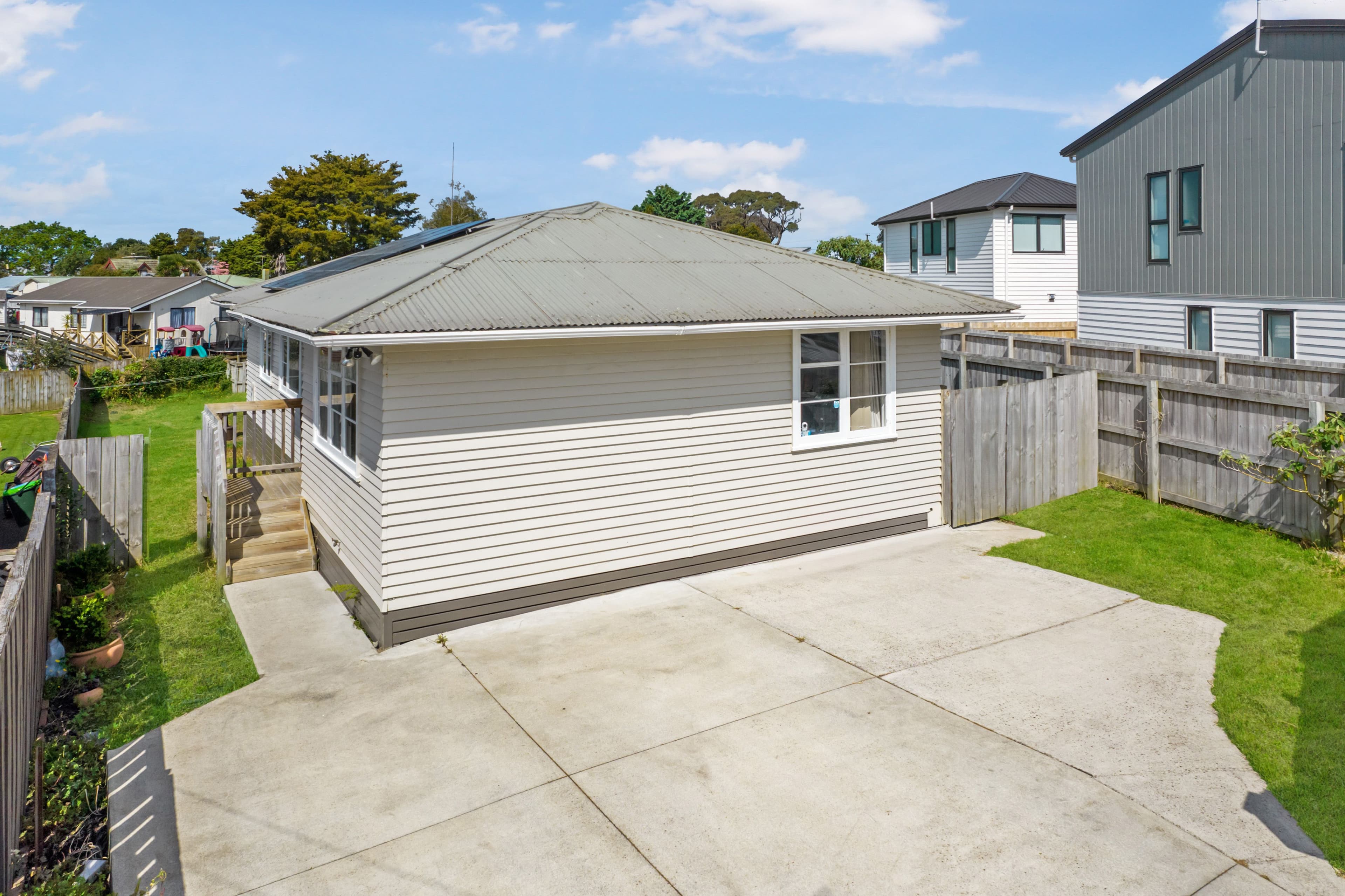Sold: 10 Bowen Street, Manurewa East