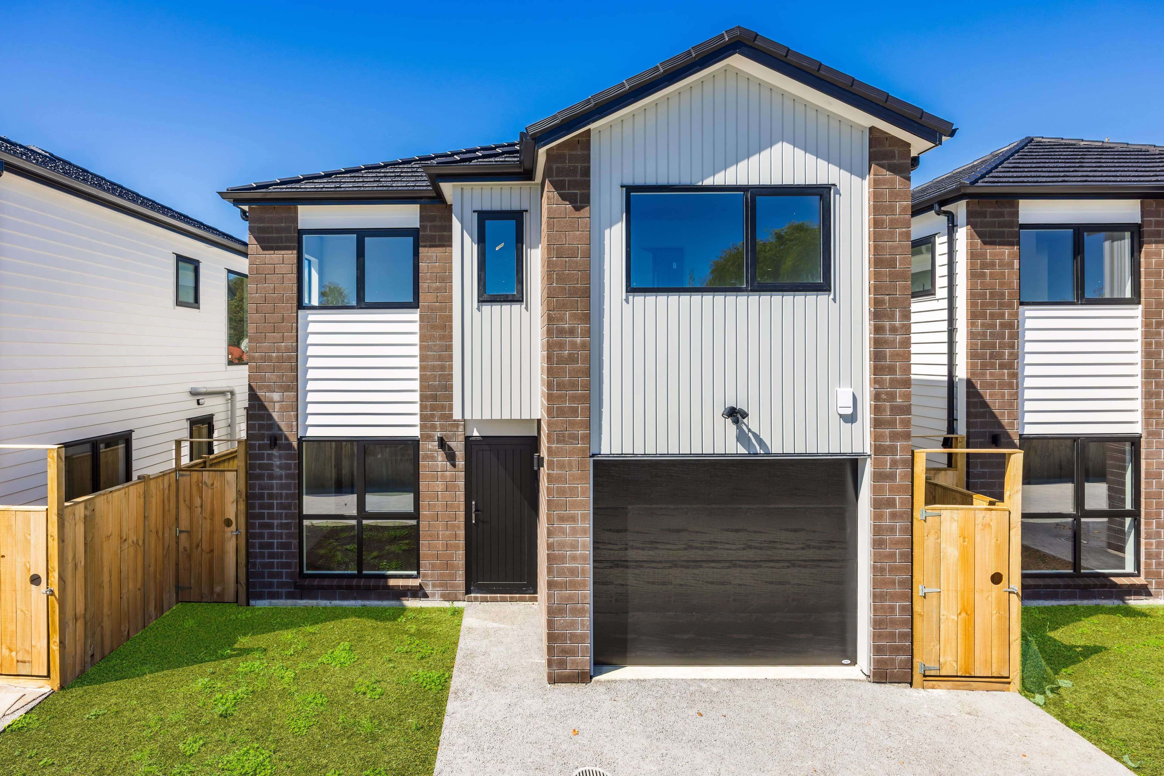 Sold: 14b Friesian Drive, Mangere
