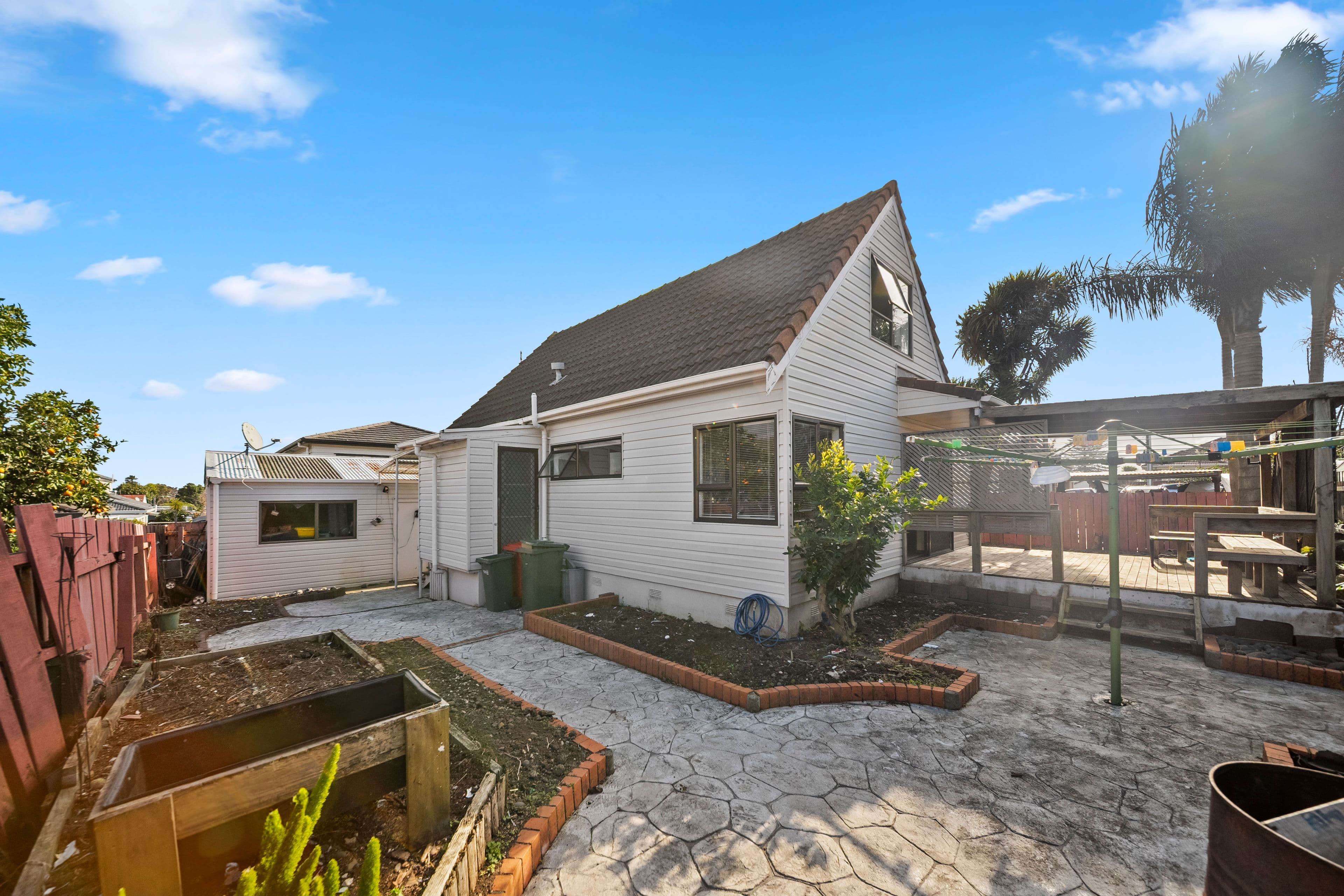 Sold: 2/18 Elizabeth Avenue, Papatoetoe