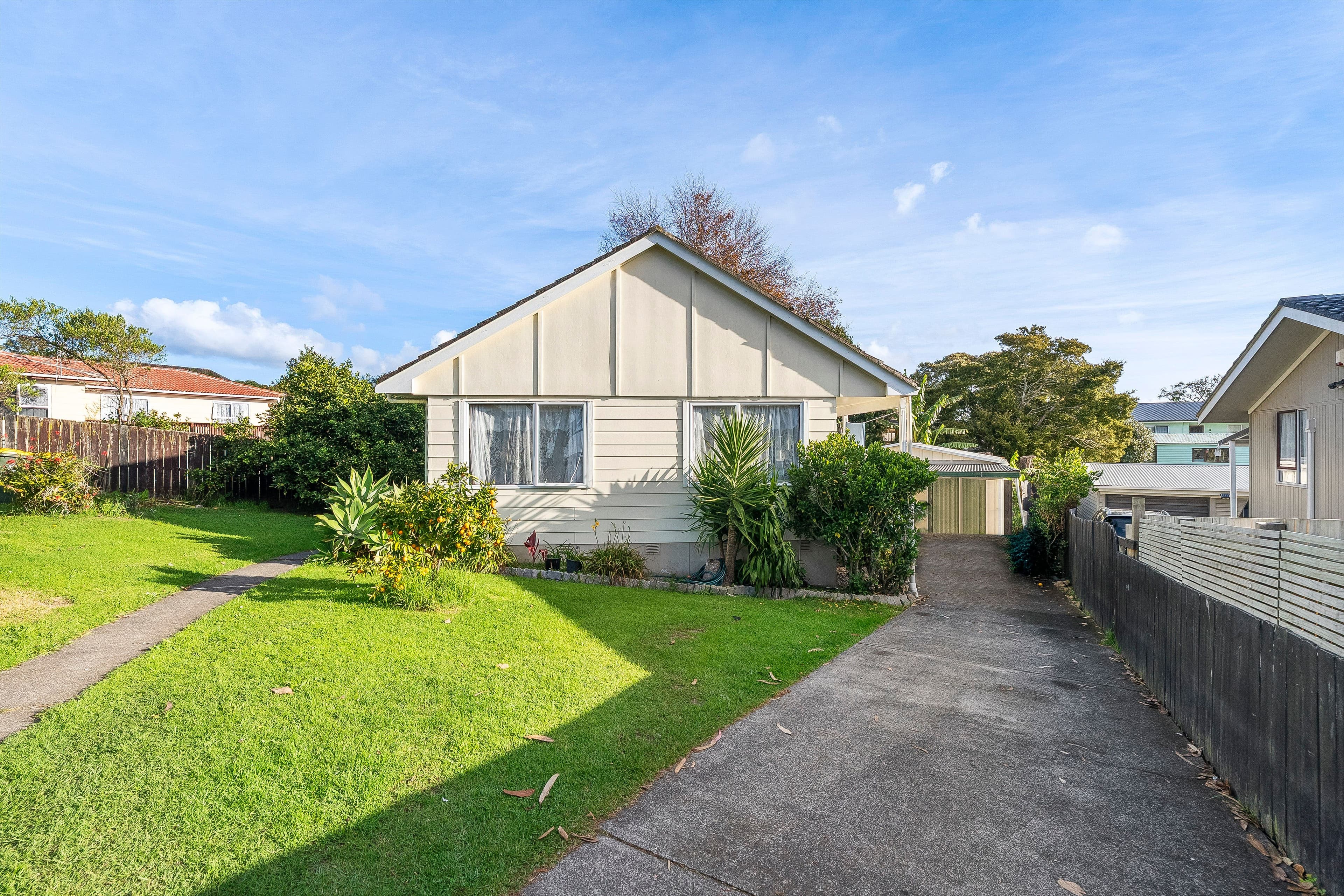 Sold: 333 Roscommon Road, Clendon Park